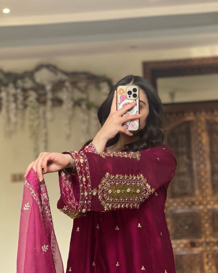 Luxury Embroidered Fancy Three pices Collection - Image 5