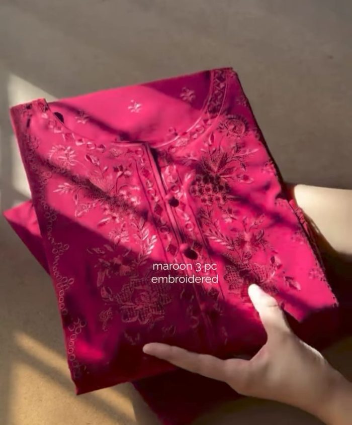 𝐏𝐫𝐞𝐭𝐭𝐲 𝐑𝐞𝐯𝐢𝐞𝐰 𝐎𝐟 𝐌𝐨𝐬𝐭 𝐃𝐞𝐦𝐚𝐧𝐝𝐢𝐧𝐠 𝐃𝐫𝐞𝐬𝐬 - Image 3